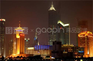 人工智能是否会取代上海的低技能工作？