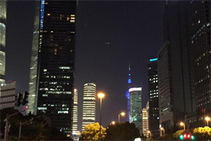 如何在上海适应人工智能驱动的职场变革 如何在上海适应人工智能驱动的职场变革